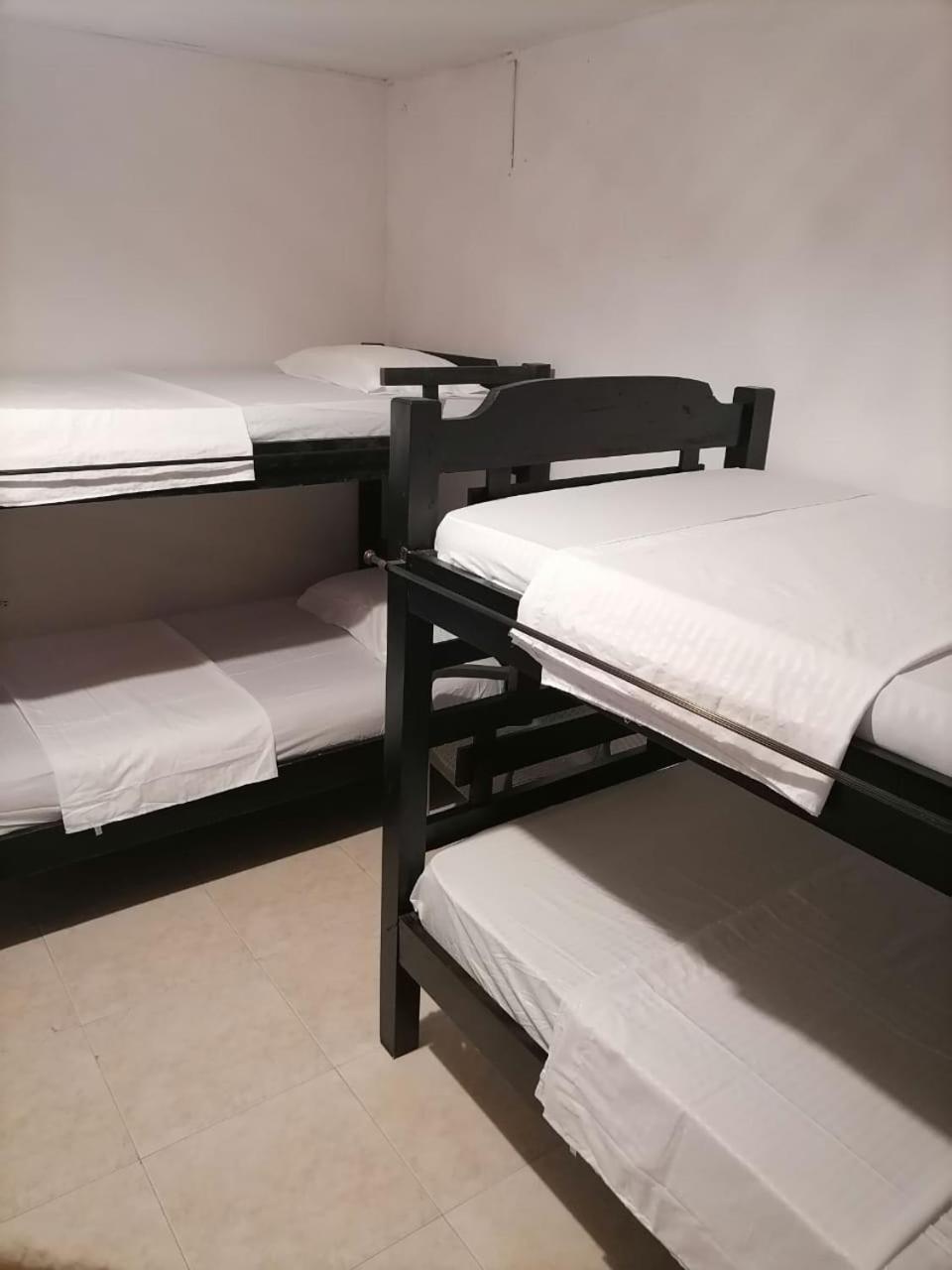 Hostel Shalom Adonai Cartagena Luaran gambar