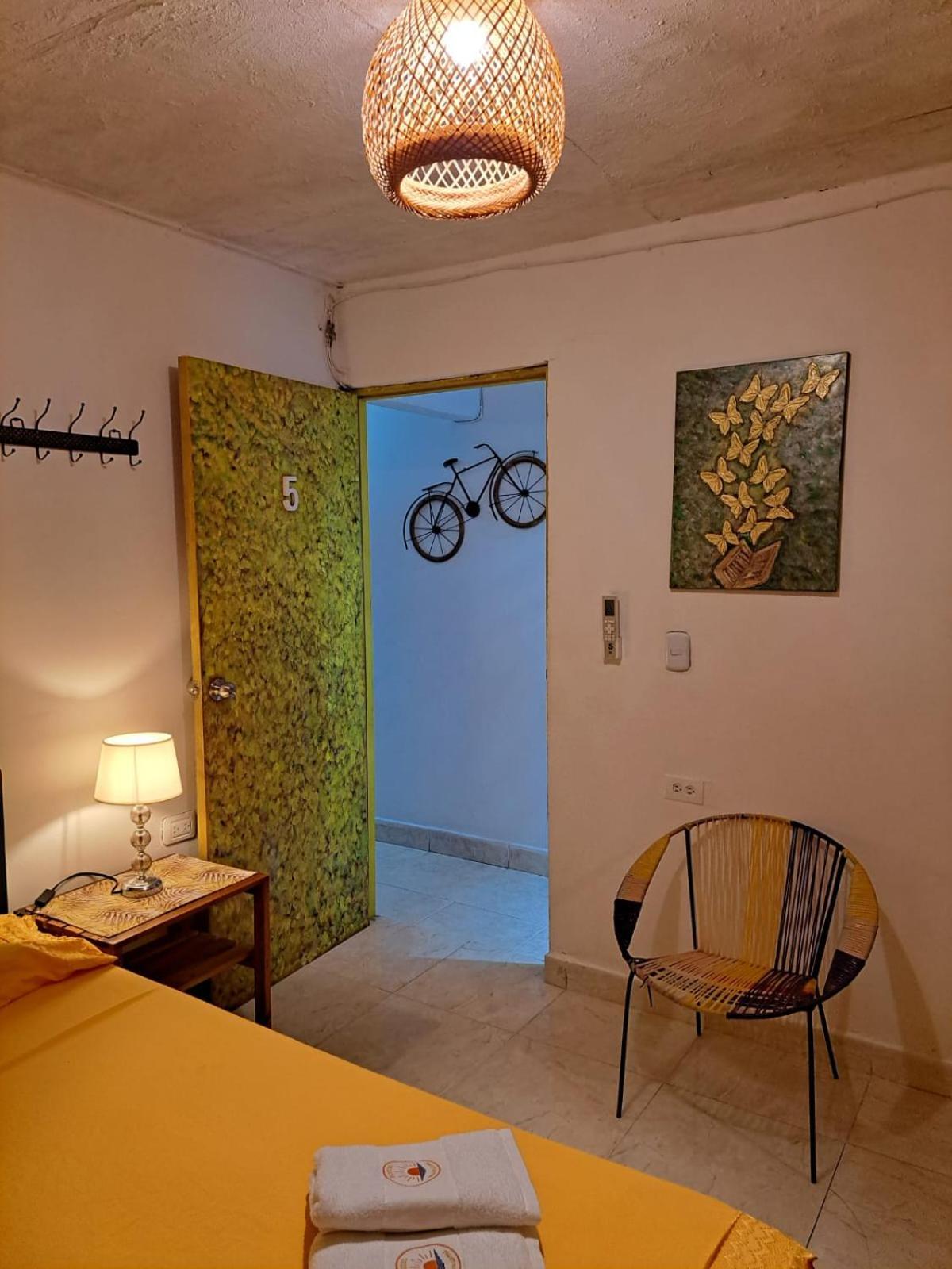 Hostel Shalom Adonai Cartagena Luaran gambar