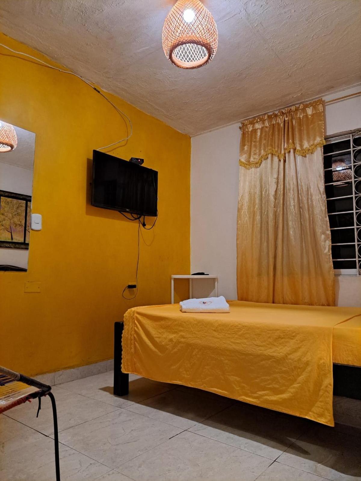 Hostel Shalom Adonai Cartagena Luaran gambar