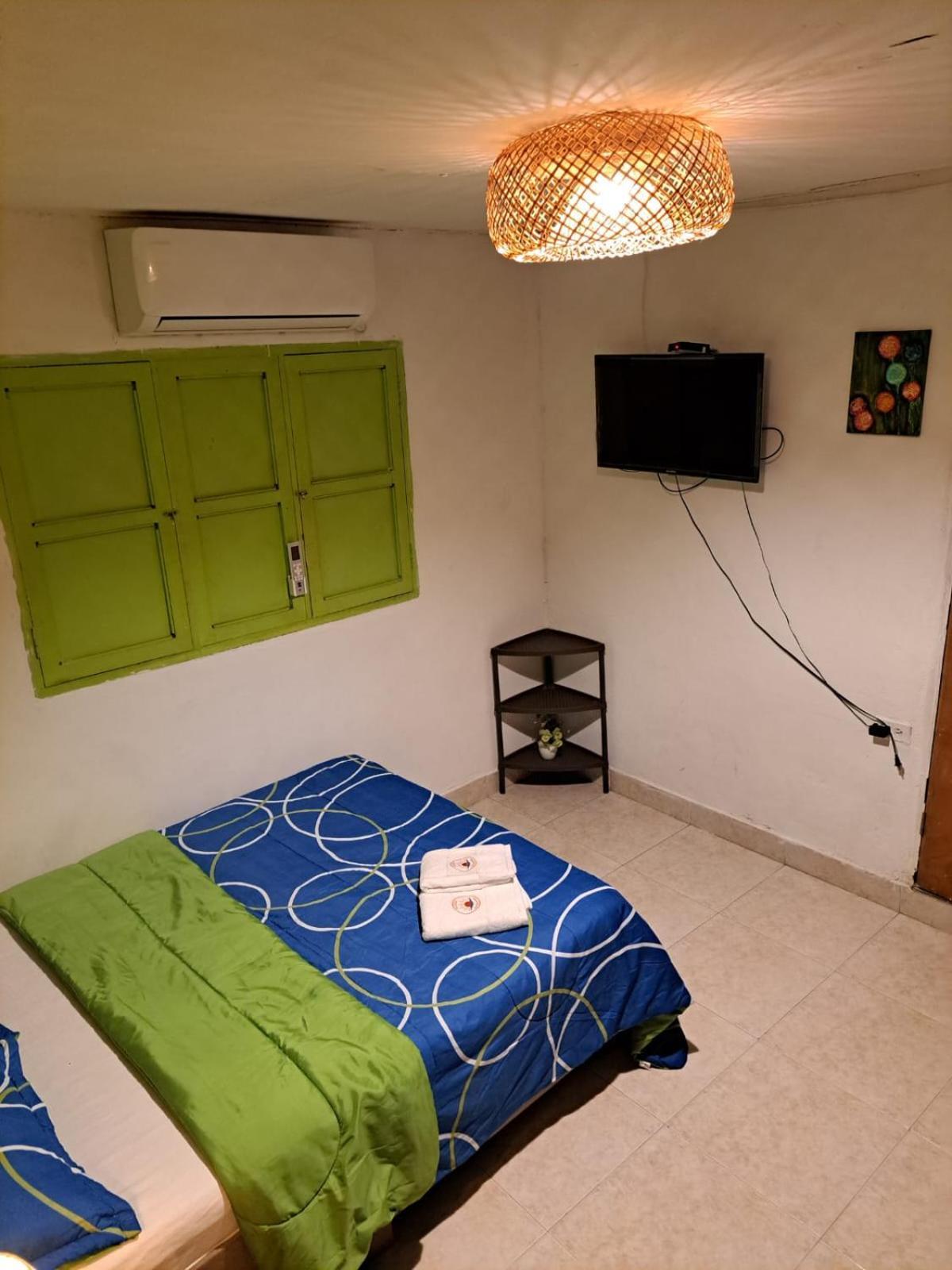 Hostel Shalom Adonai Cartagena Luaran gambar