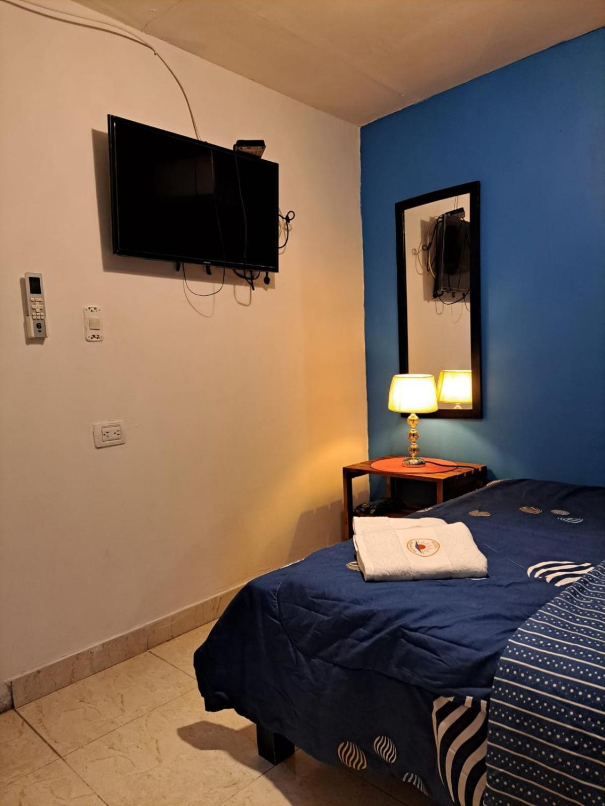 Hostel Shalom Adonai Cartagena Luaran gambar