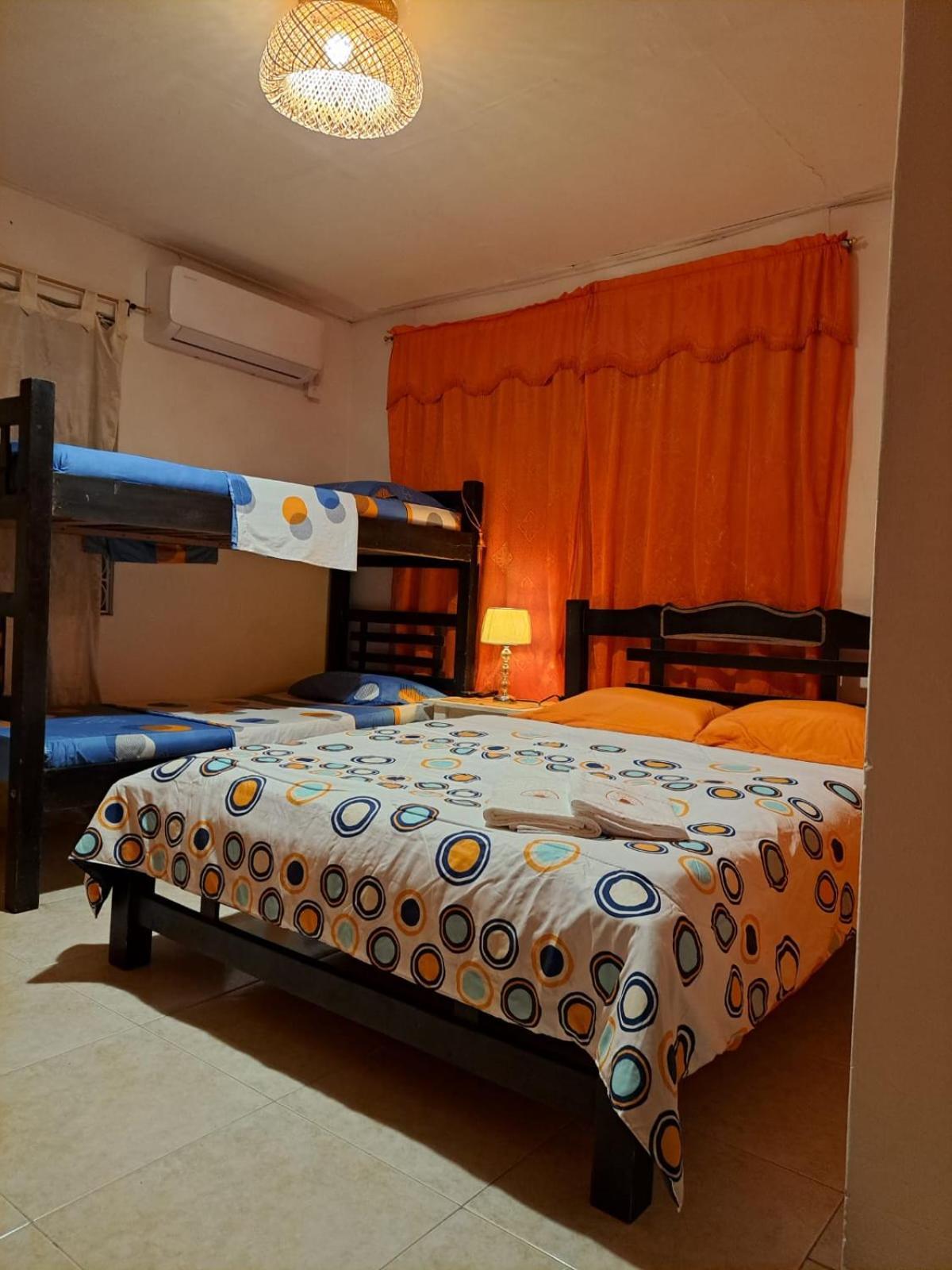 Hostel Shalom Adonai Cartagena Luaran gambar